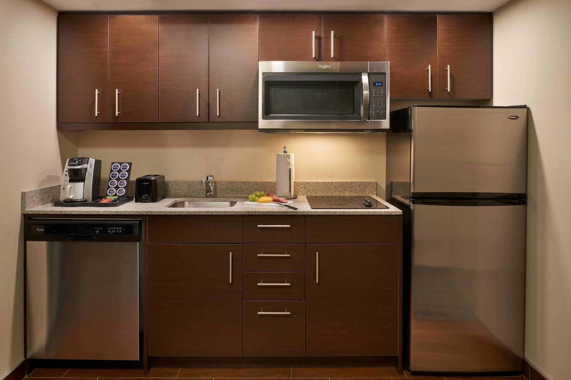 Towneplace Suites By Marriott Windsor Exteriér fotografie