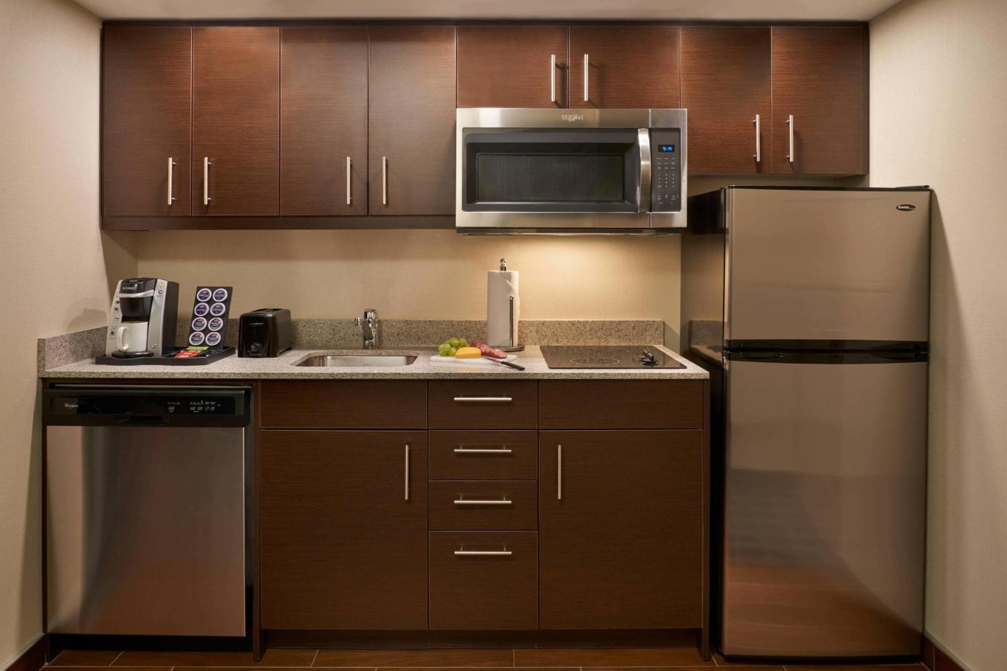 Towneplace Suites By Marriott Windsor Exteriér fotografie